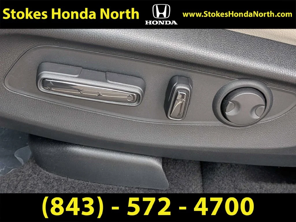 Used 2025 Black Honda EX-L image 23