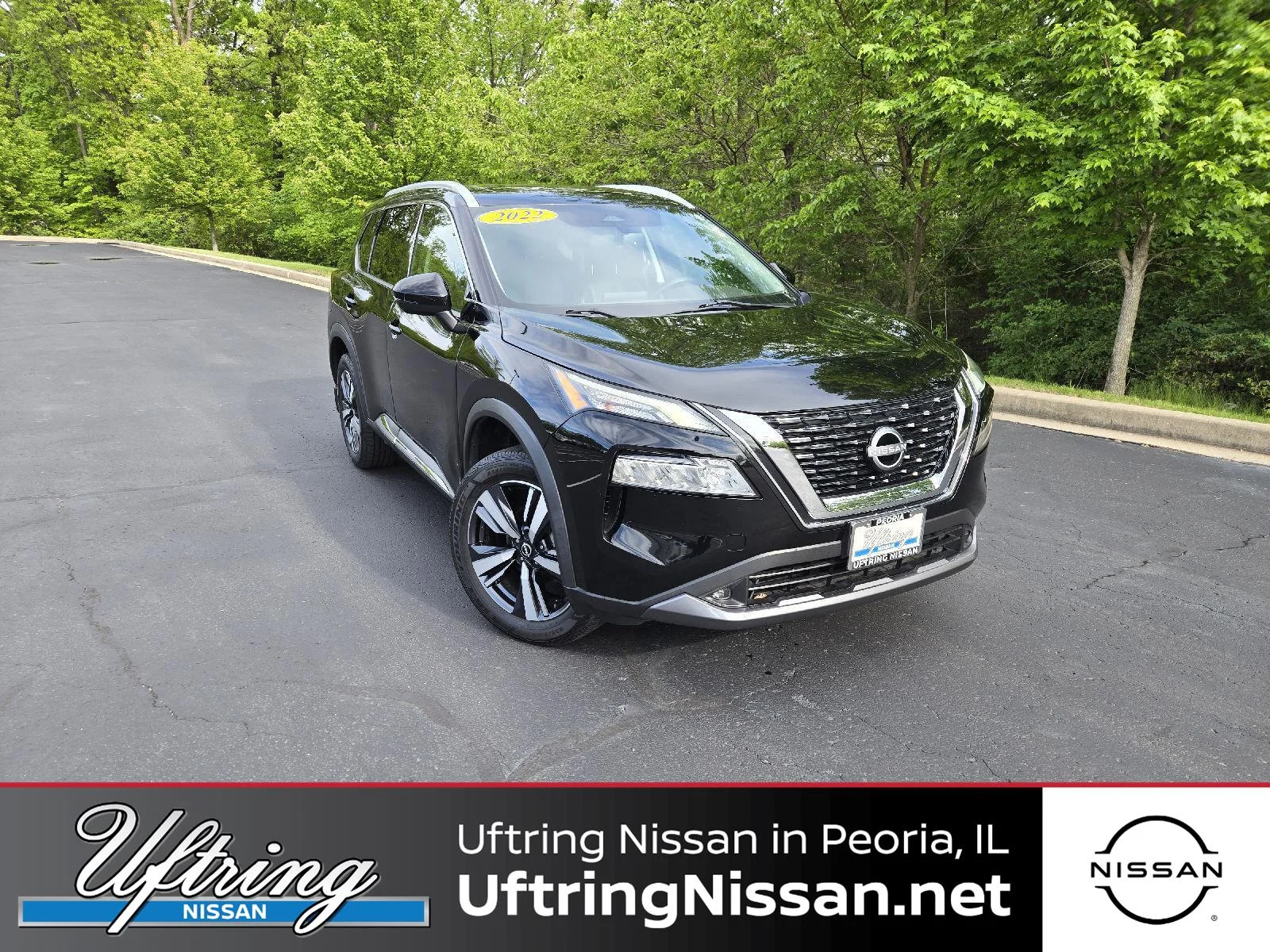 Used 2022 Super Black Nissan SL image 1