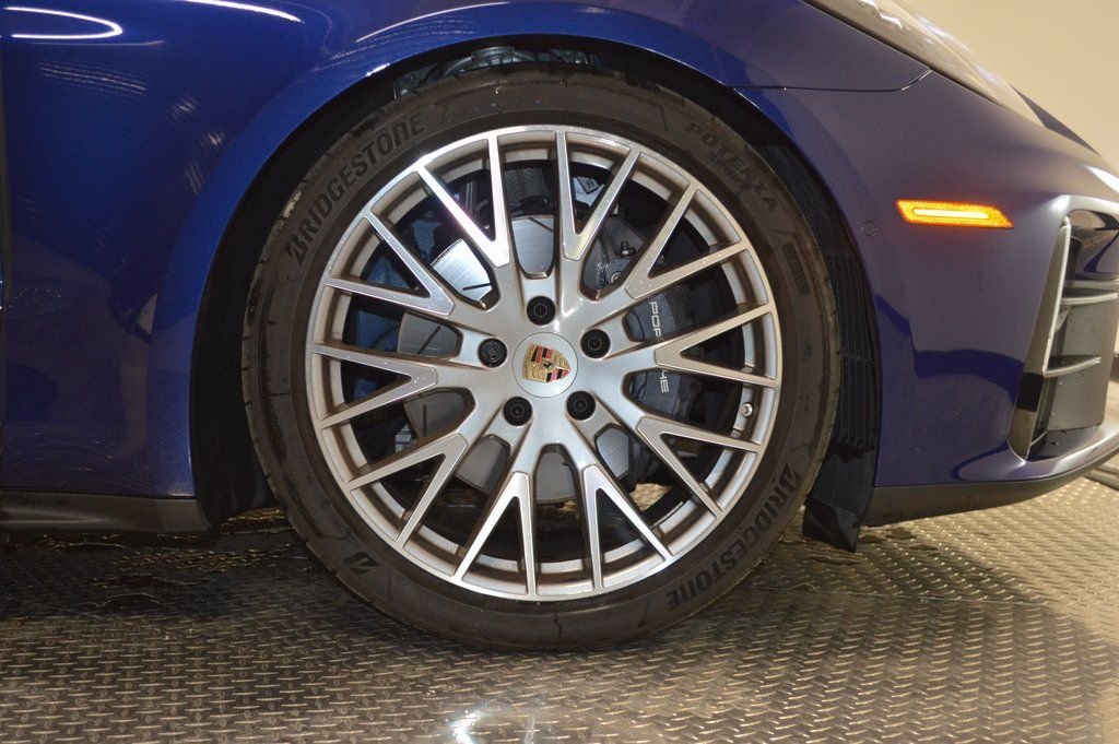Used 2025 Blue Porsche  image 16