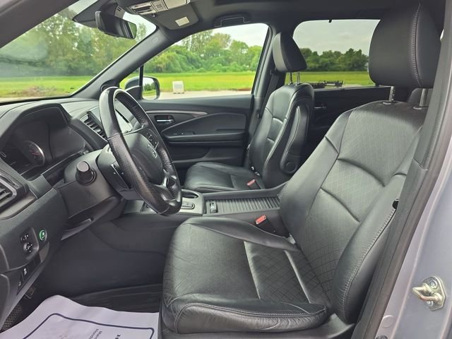 Used 2020 Lunar Silver Metallic Honda EX-L image 18