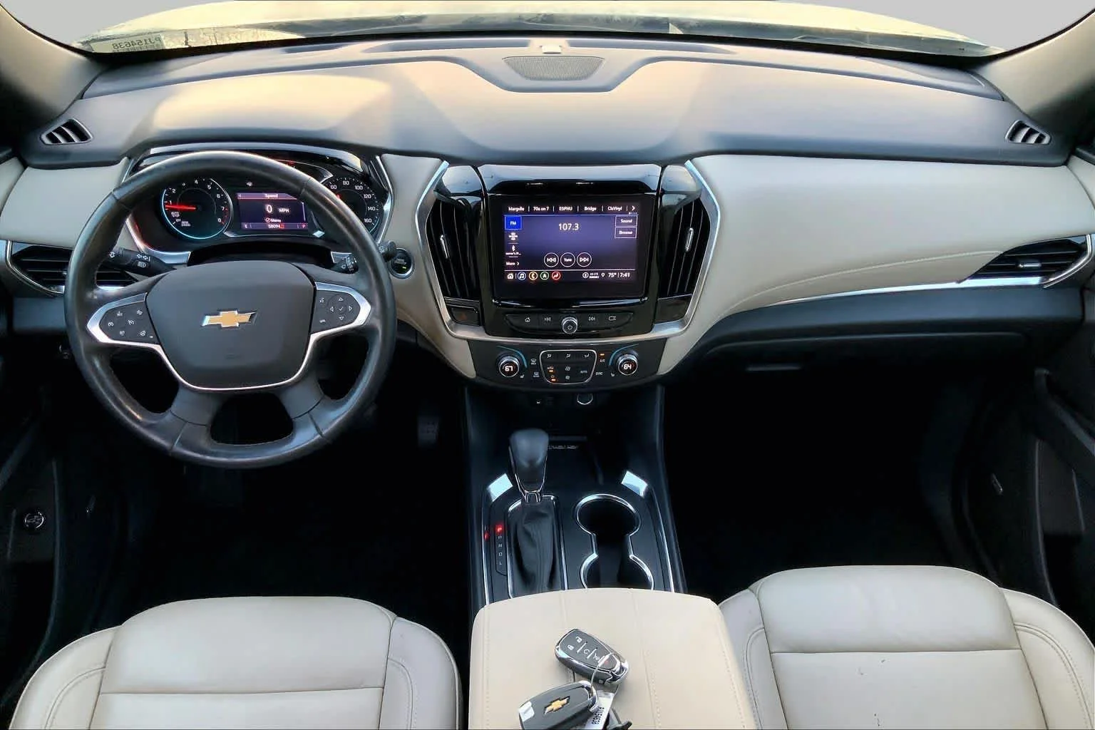 Used 2023 Silver Sage Metallic Chevrolet LT Leather image 14