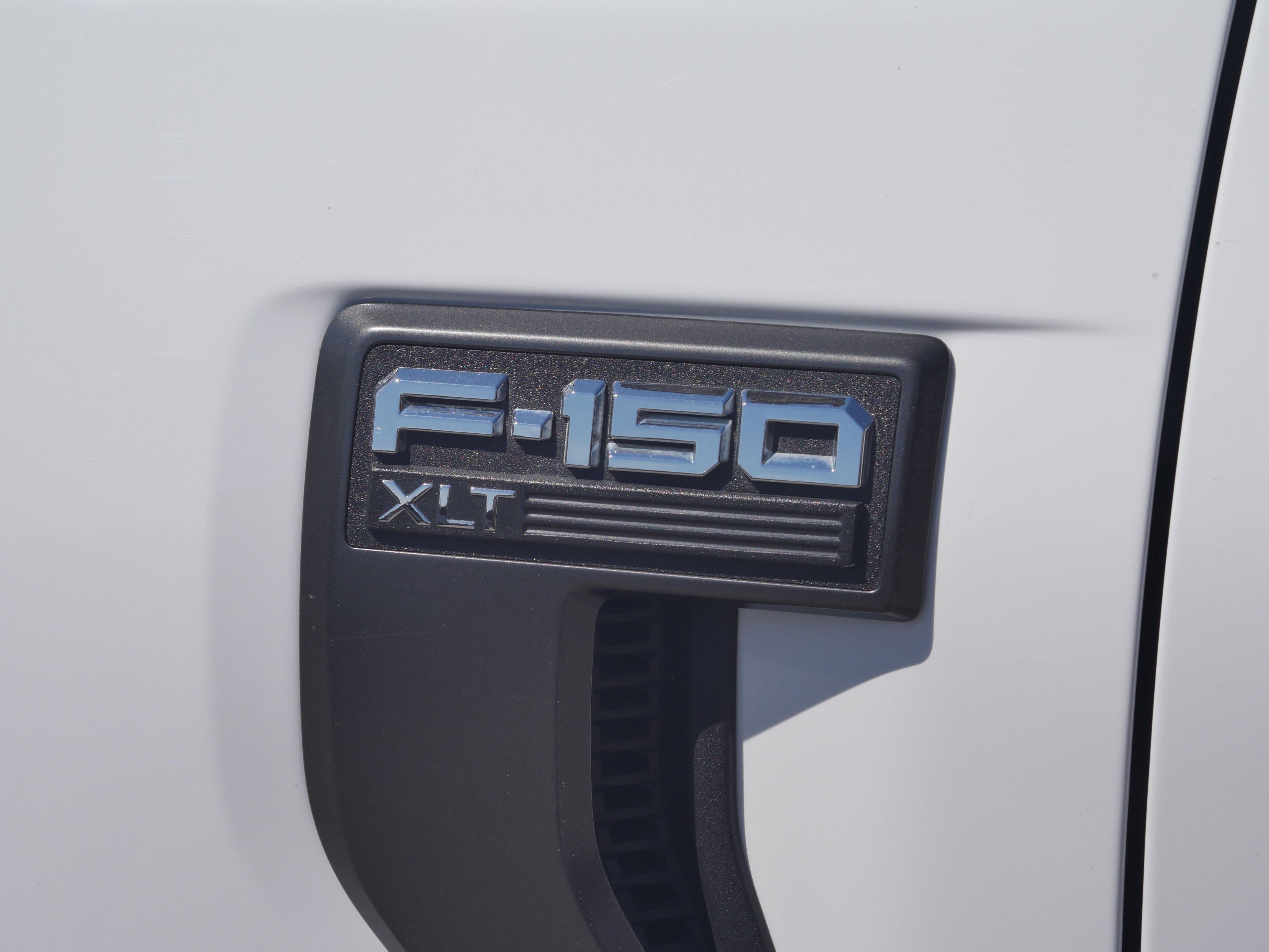Certified Used 2023 Oxford White Ford XL image 19