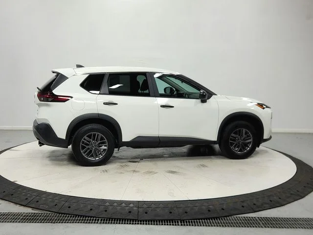 Used 2023 White Nissan S image 9