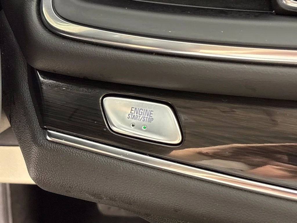 Used 2023 Black Buick Essence image 34
