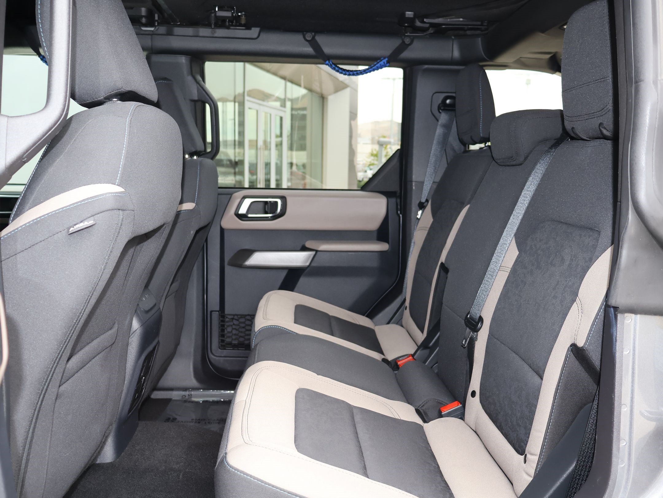 Used 2022 Gray Metallic Ford Base 4 Door Advanced 4x4 image 25