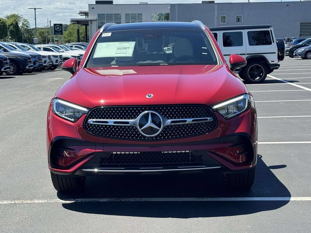 New 2026 MANUFAKTUR Patagonia Red Metallic Mercedes-Benz GLC 300 image 6