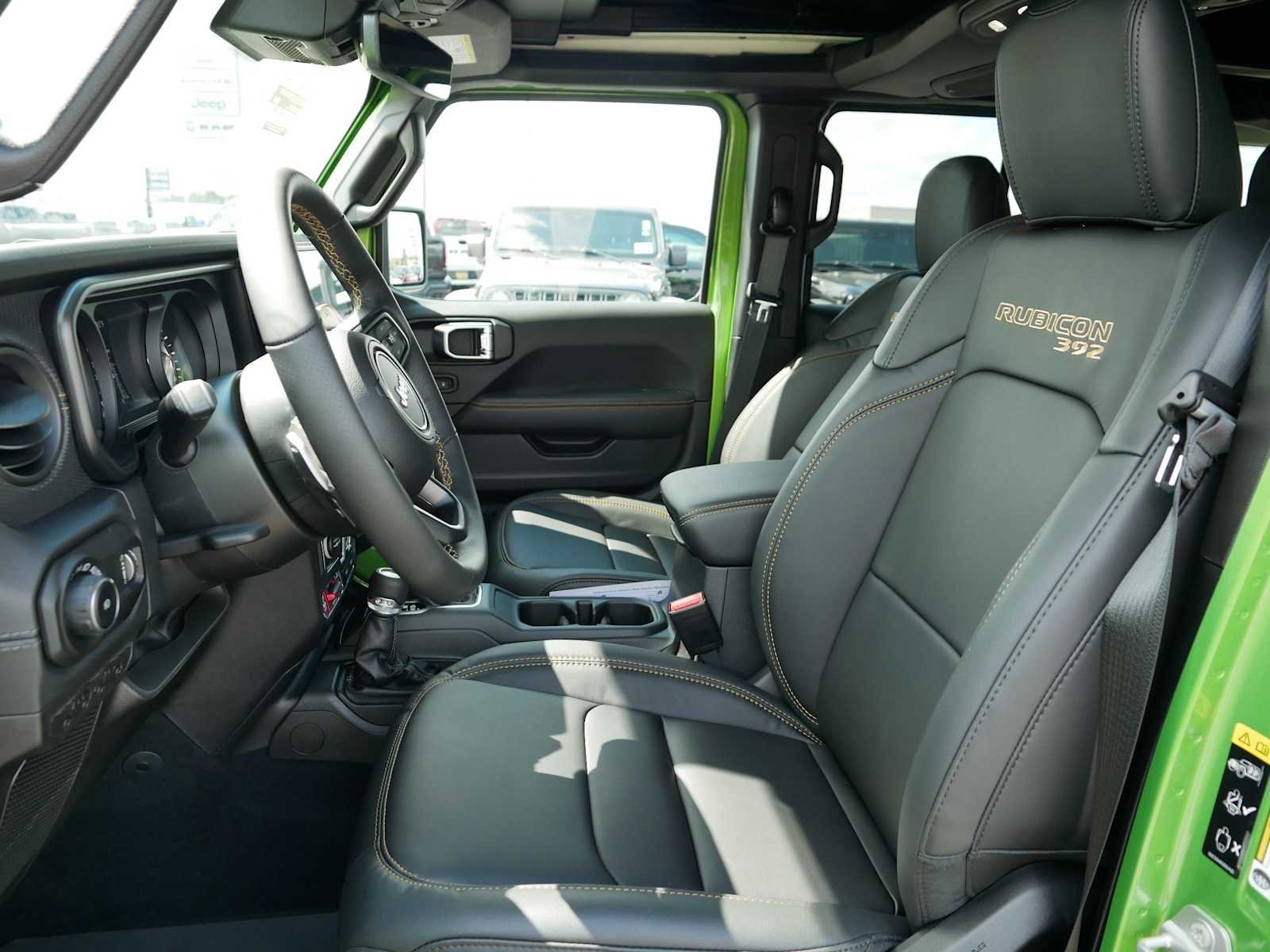 New 2025 Mojito Clear-Coat Exterior Paint Jeep Rubicon 392 Final Edition image 9