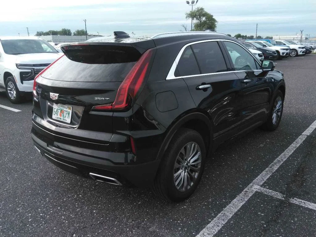 2025 Cadillac XT4 Premium Luxury's photo