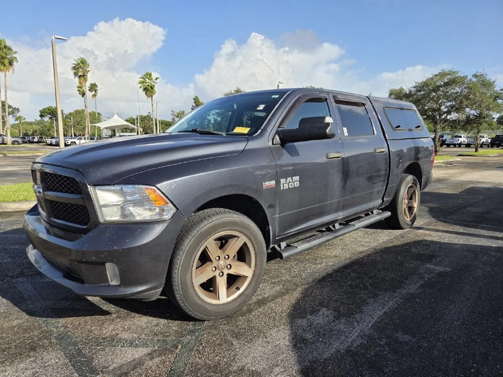Used 2016 Maximum Steel Metallic Clearcoat Ram Express image 3