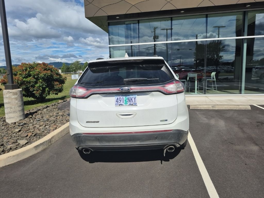 Used 2015 Oxford White Ford SE image 6
