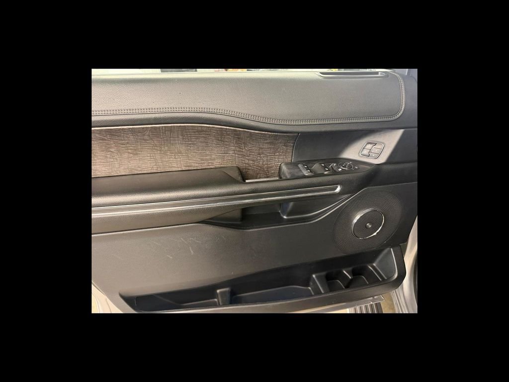 Used 2021 Silver Ford Limited image 12