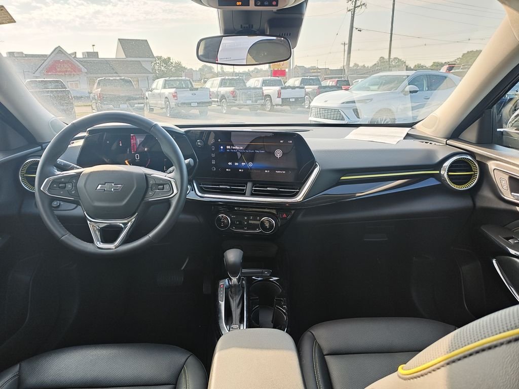 Used 2025 Black Chevrolet ACTIV image 15