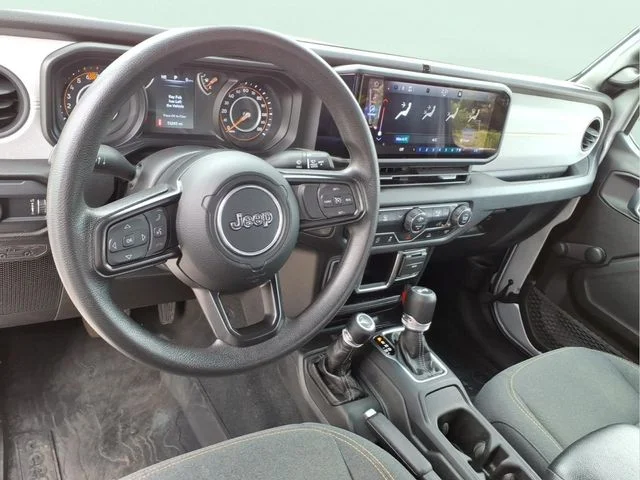 Used 2024 Silver Jeep Sport image 18