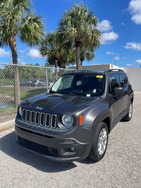 2017 Jeep Renegade Latitude FWD's photo