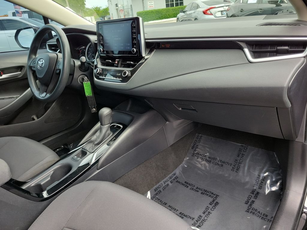 Used 2020 Black Toyota LE image 10