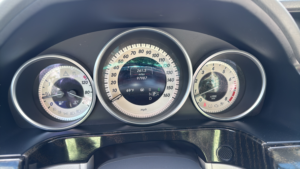 Used 2014  Mercedes-Benz E 550 image 12