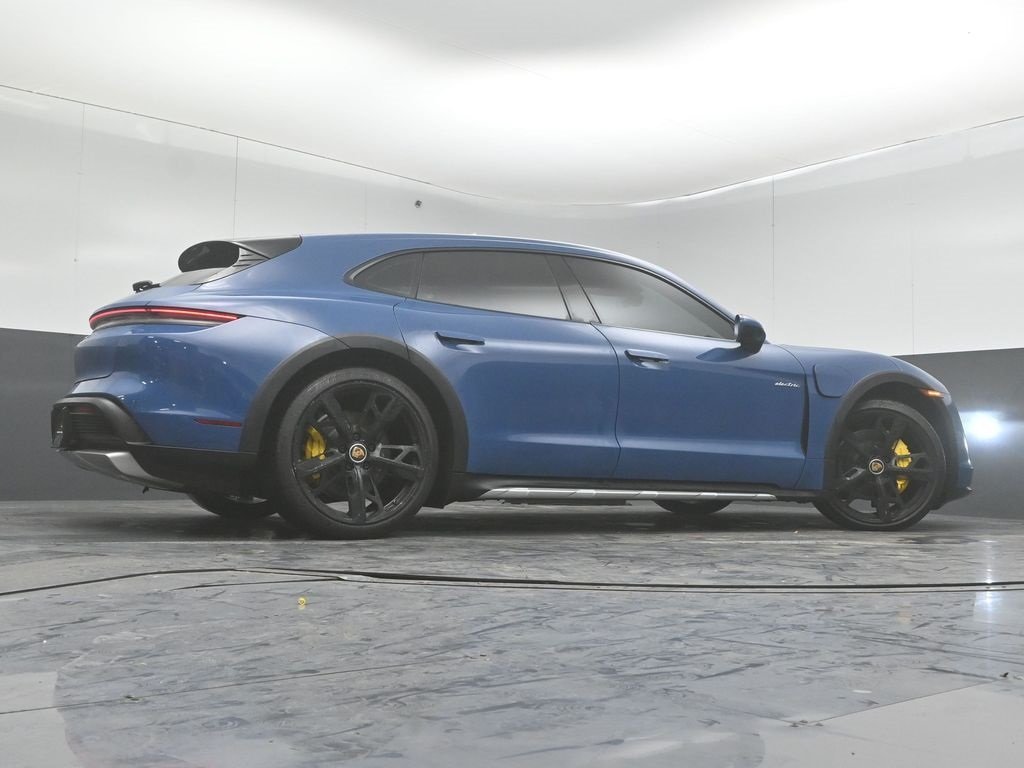 2024 PORSCHE TAYCAN - Image 42