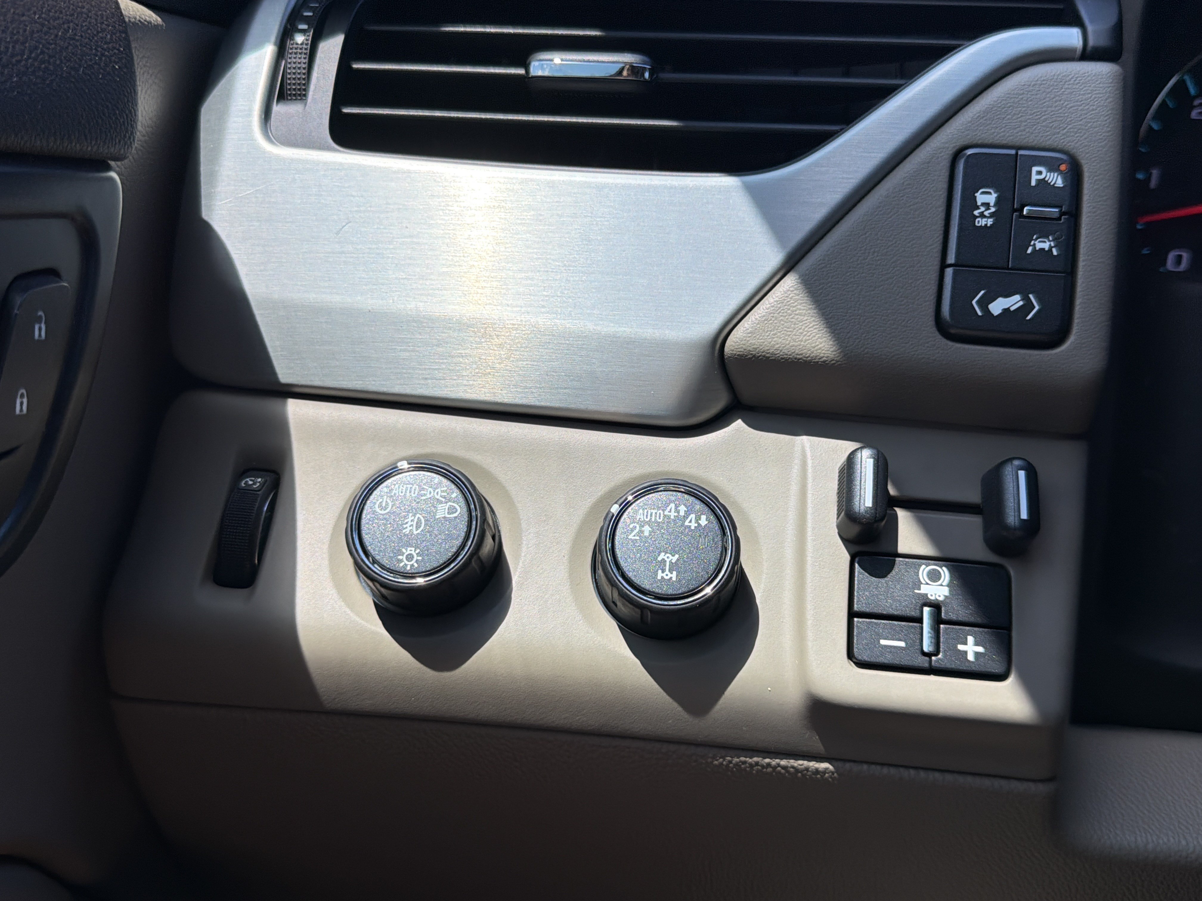 2019 GMC Yukon SLT - Photo 30