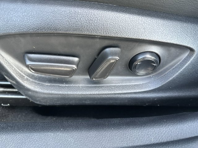 Used 2024  Toyota SE image 23