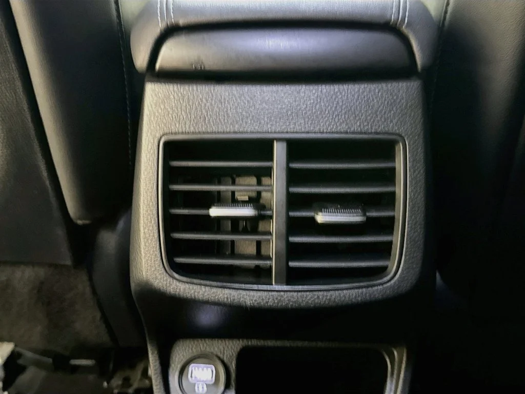 Used 2021 White Kia SX image 30