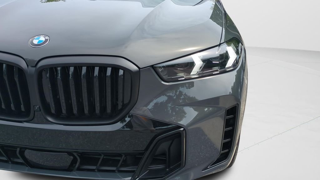 New 2026 Dravit Grey Metallic BMW xDrive40i image 9