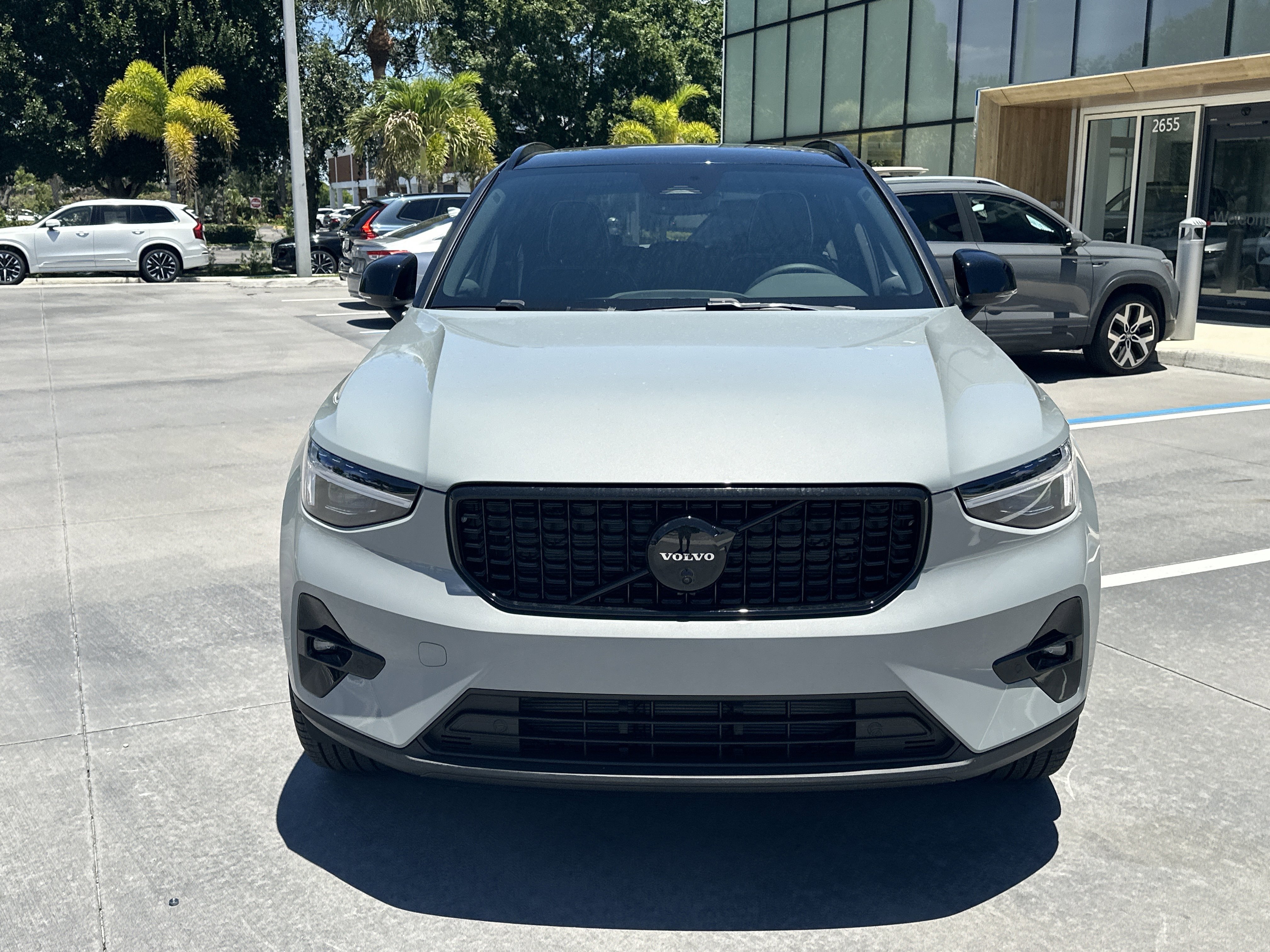 New 2026 Vapour Grey Volvo Ultra image 4