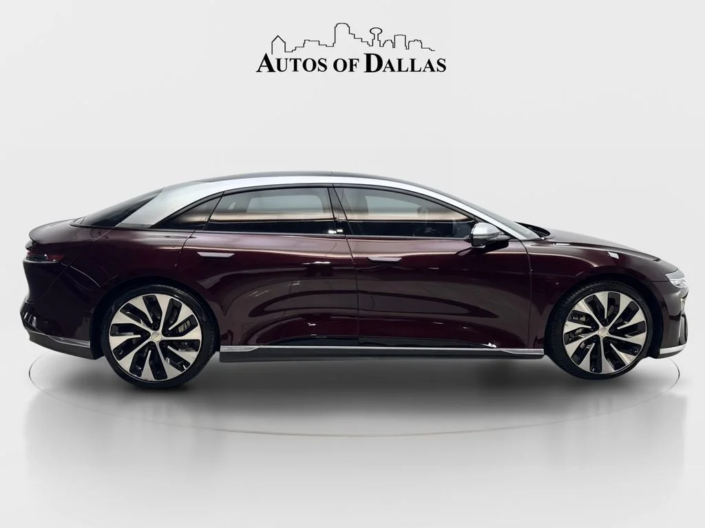 Used 2022 Red Lucid Grand Touring image 5