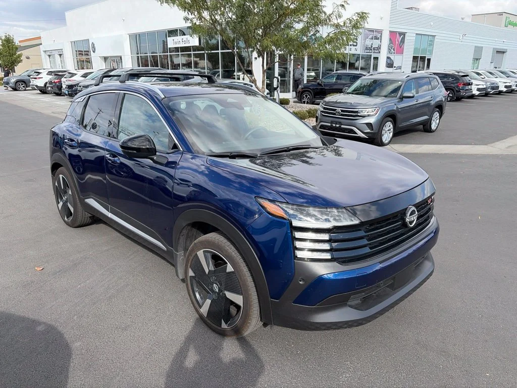 Used 2026 Deep Blue Pearl Nissan SR image 1