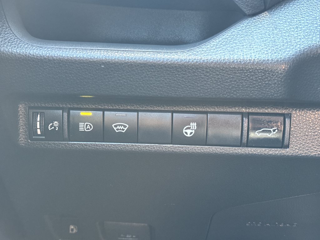 Used 2025 Silver Toyota XLE image 30