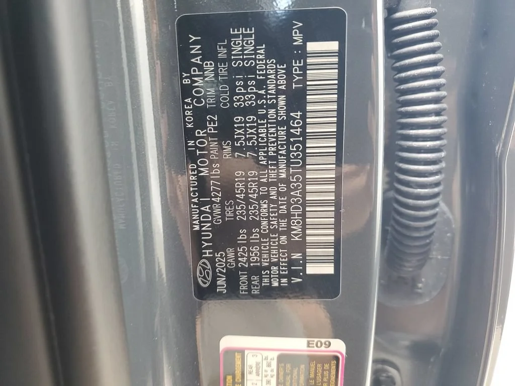 Used 2026 Gray Hyundai SEL Premium image 24