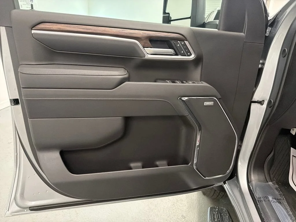 New 2026 Sterling Metallic GMC SLT DRW image 12