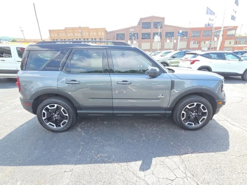 Used 2021 Gray Ford Outer Banks image 8
