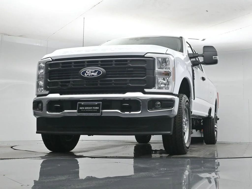 New 2027 White Ford XL image 43