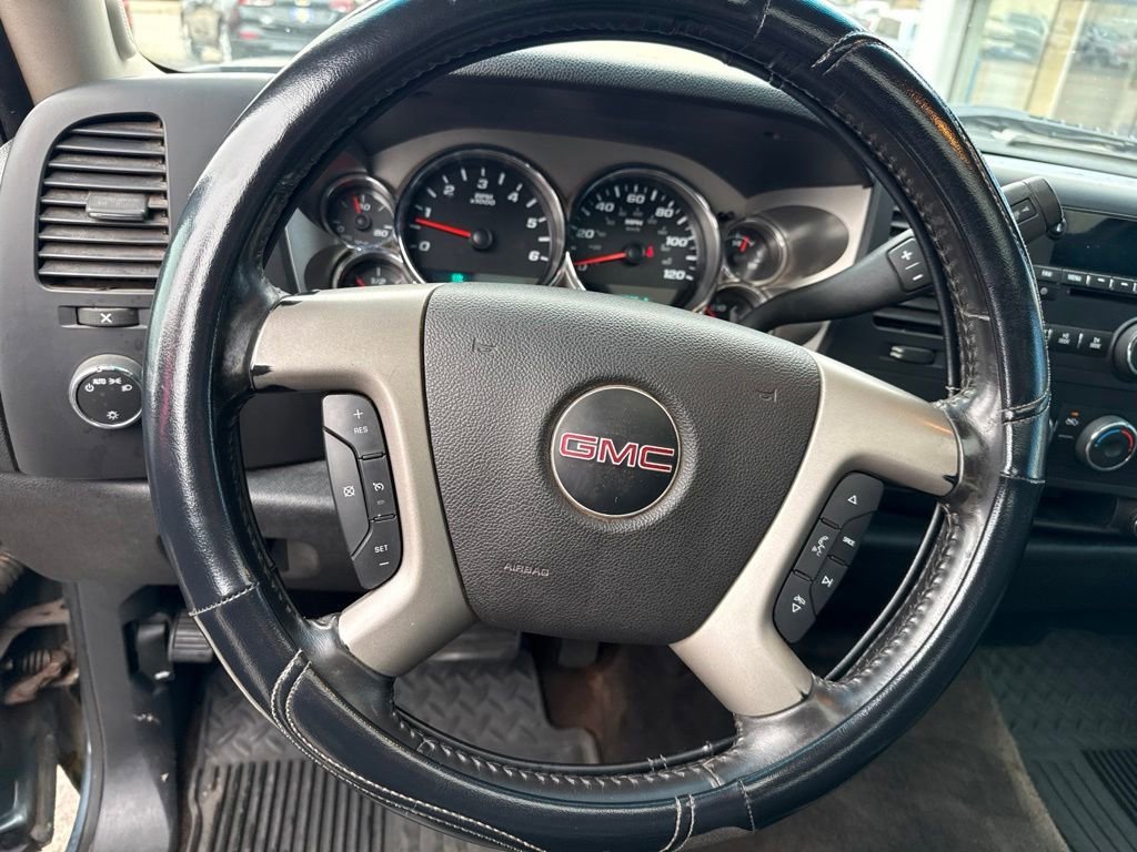 Used 2013 Stealth Gray Metallic GMC SLE image 20