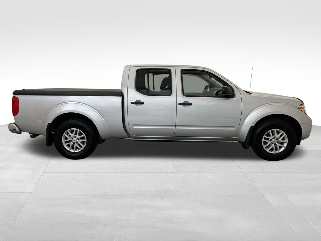 Used 2017 Silver Nissan SV image 8