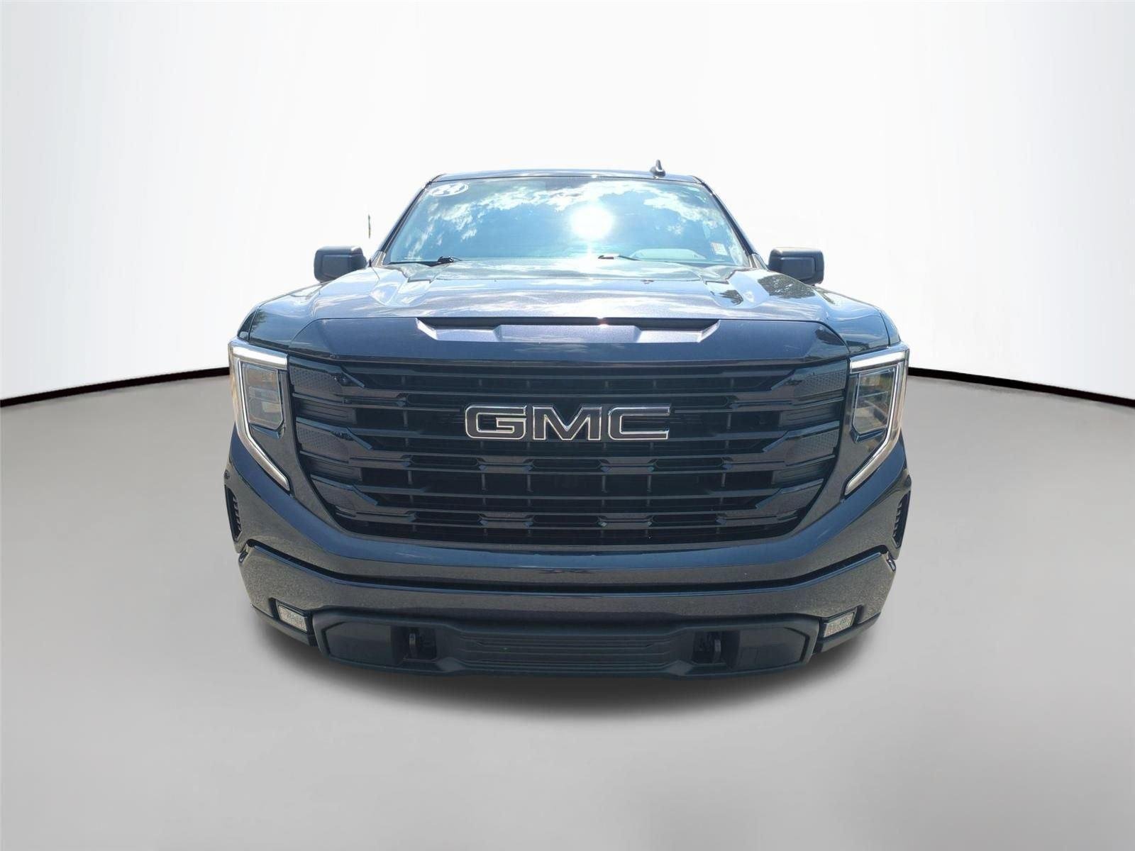 Used 2024 Onyx Black GMC Elevation image 14