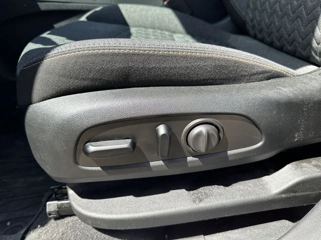 Used 2024 Red Chevrolet LT image 37