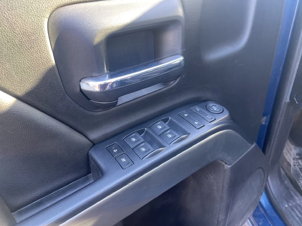 Used 2017 Blue Chevrolet LT image 14