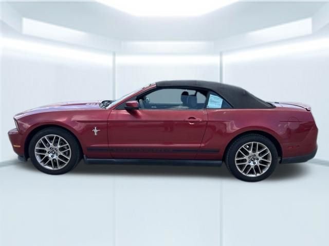 Used 2012 Red Ford V6 image 10