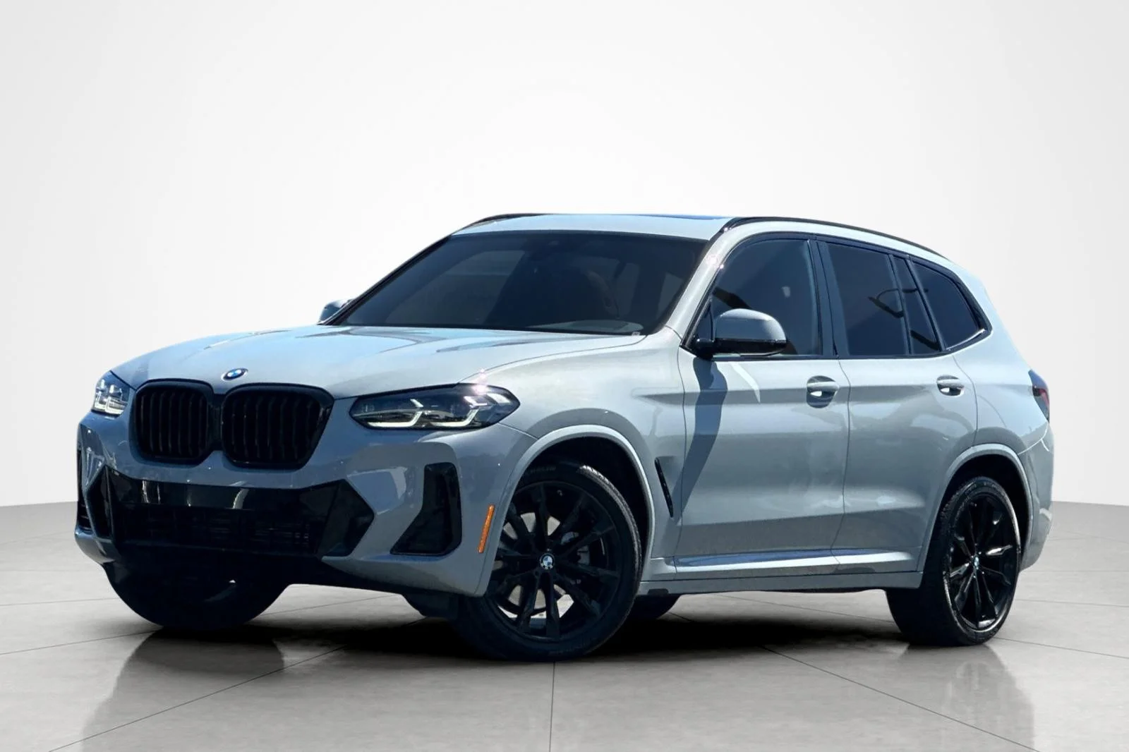 Used 2023 Brooklyn Grey Metallic BMW sDrive30i image 1