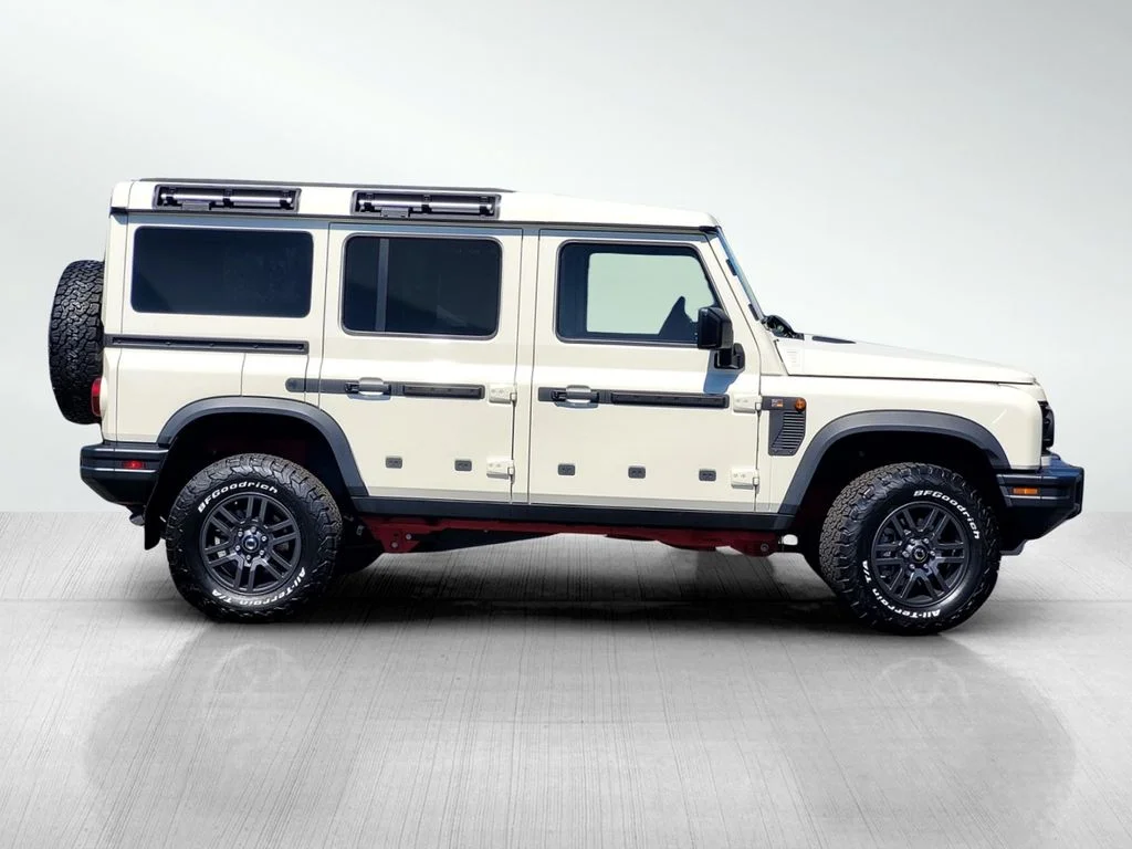 New 2026 Scottish White INEOS Fieldmaster Edition image 3