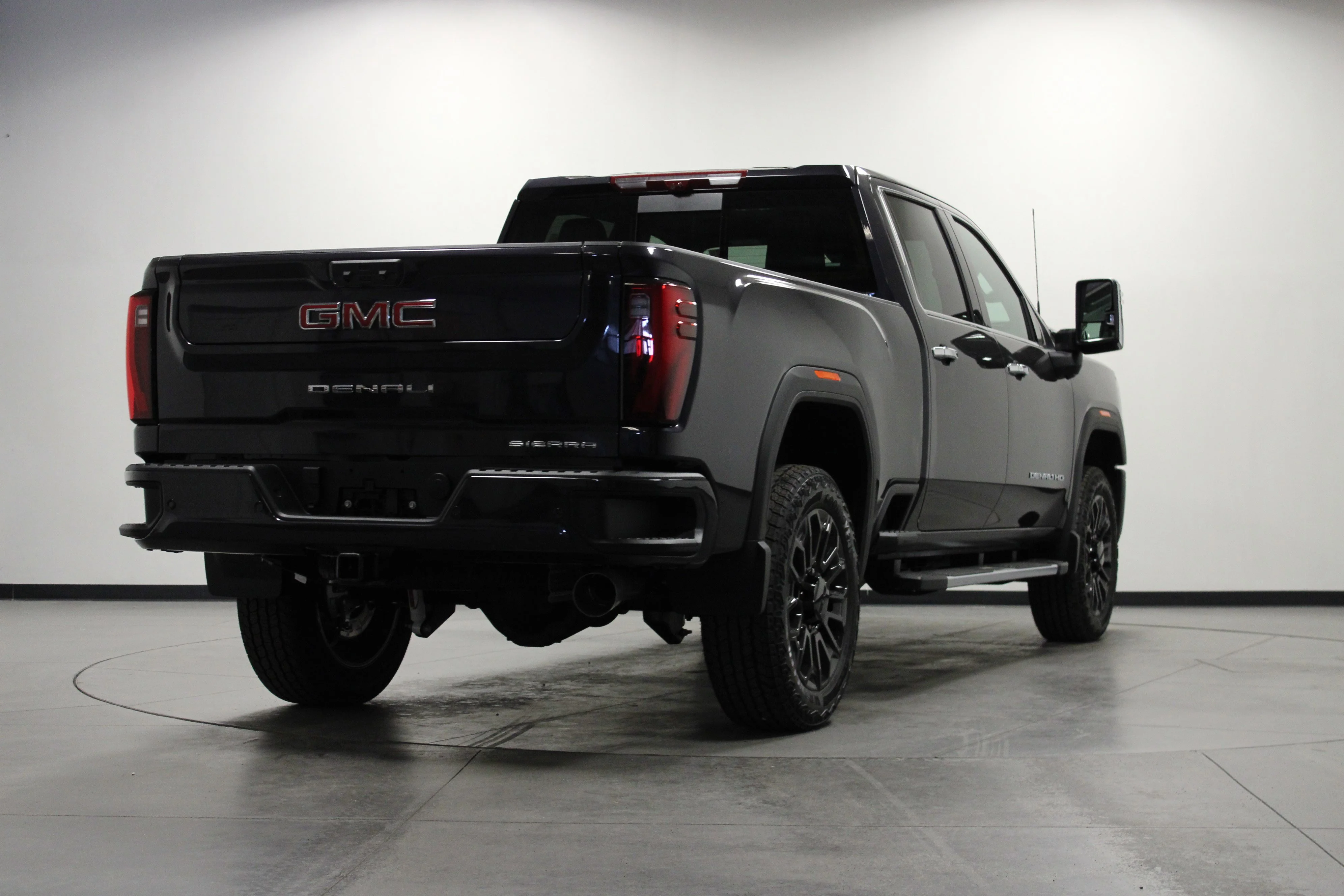 New 2026 Titanium Rush Metallic GMC Denali image 4