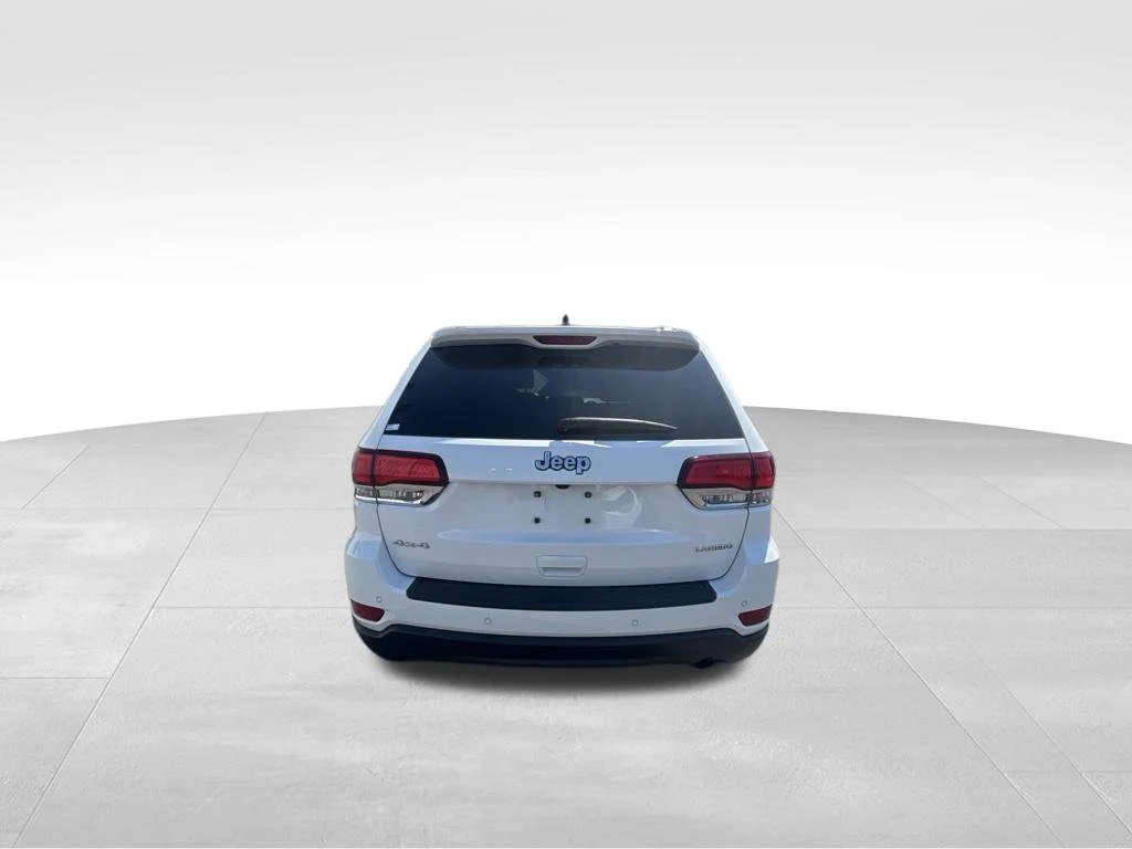 Used 2020 White Jeep Laredo E image 4