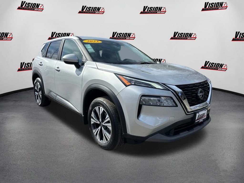 Used 2023 Silver Nissan SV image 3
