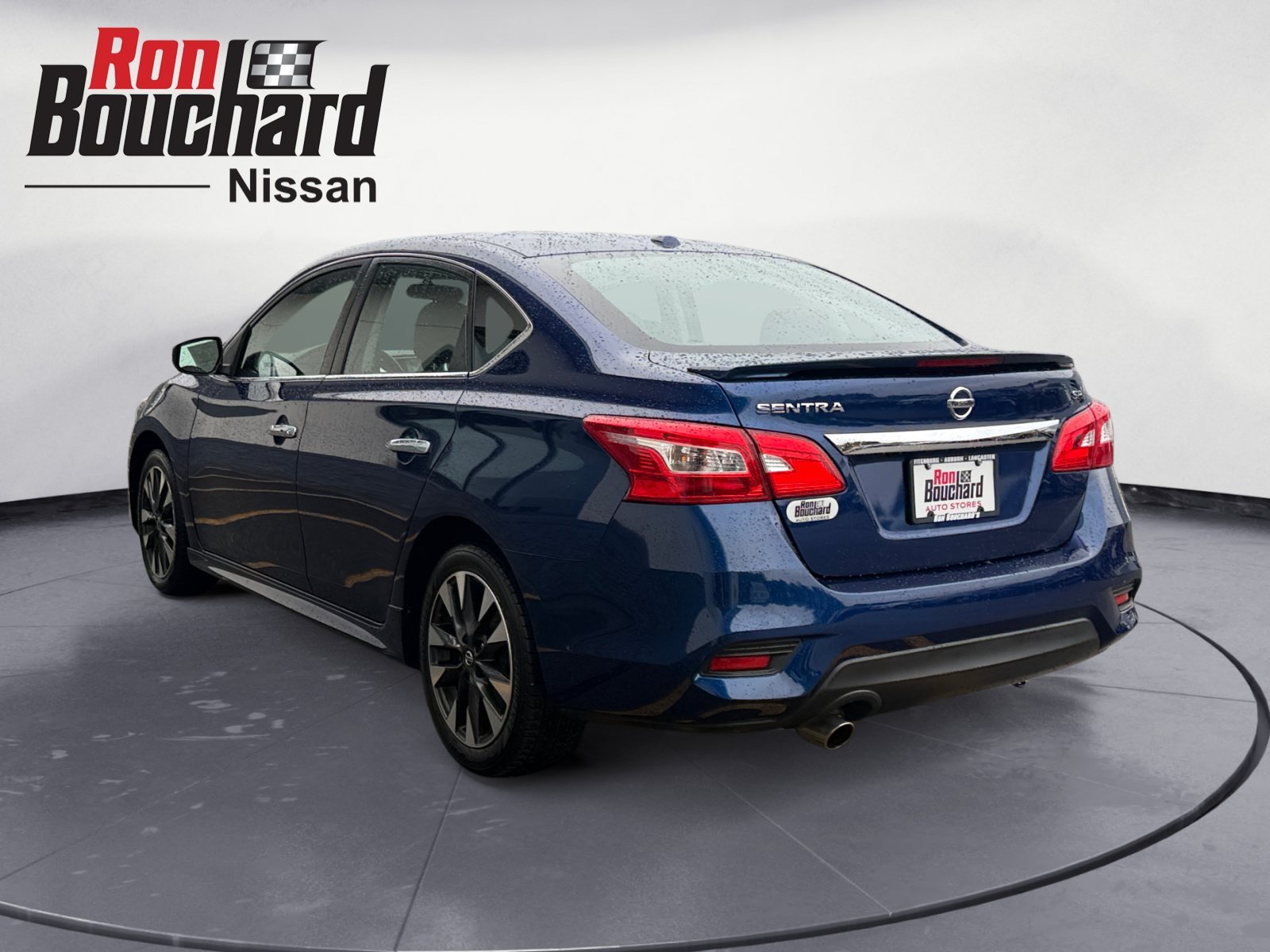 Used 2018 Deep Blue Pearl Nissan SR image 4