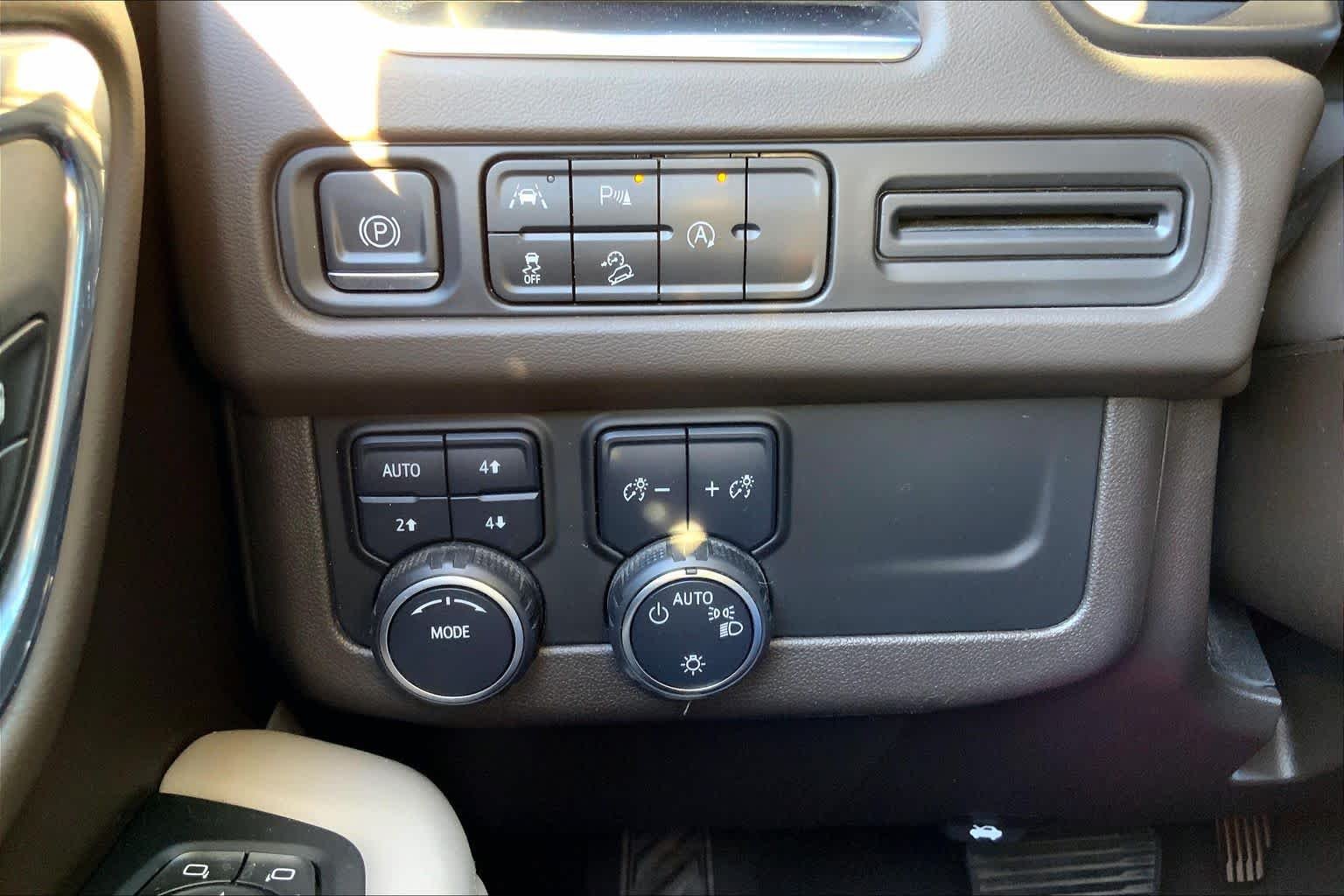 Certified Used 2023 Black Chevrolet Z71 image 34