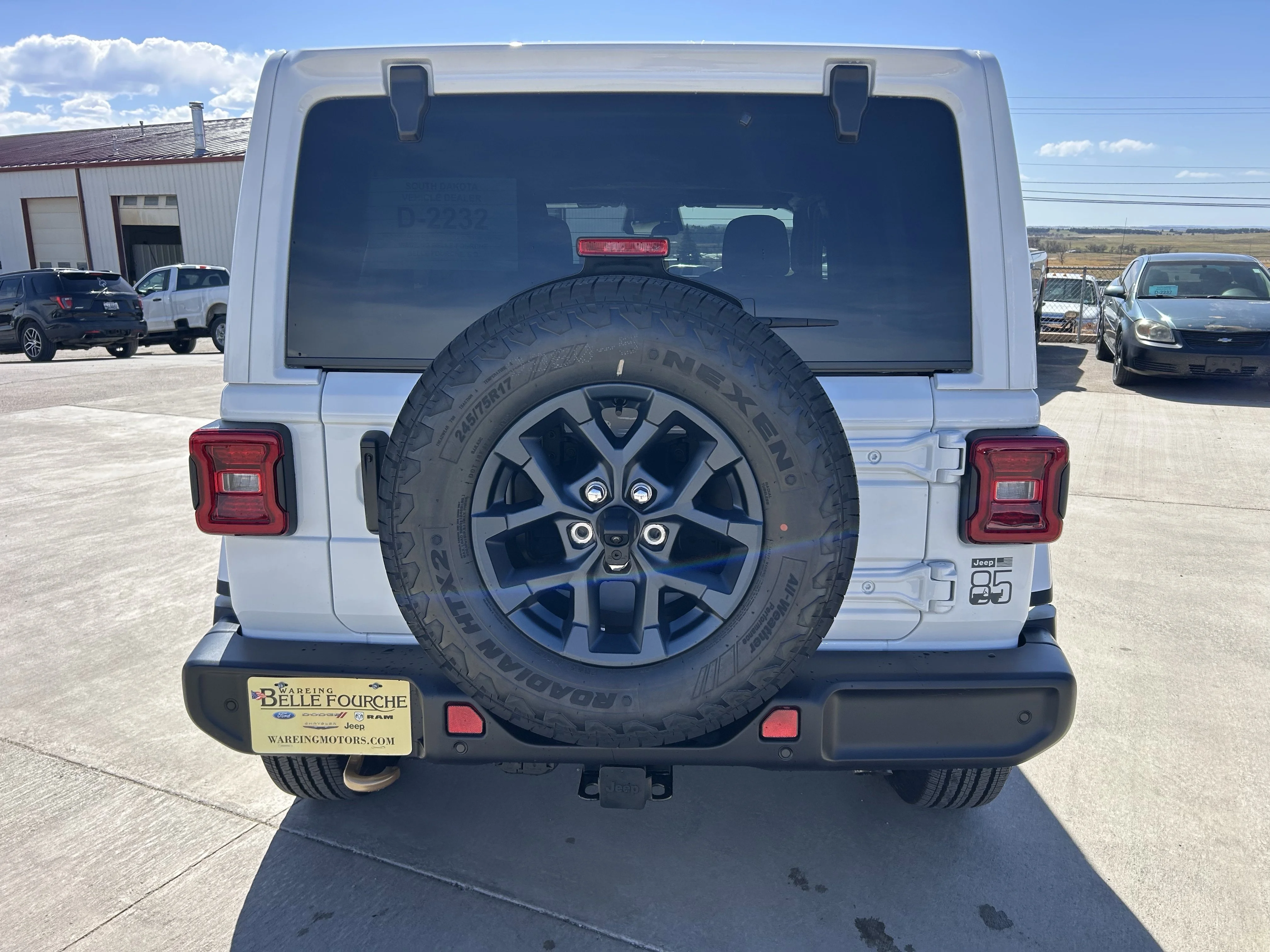 New 2026 Bright White Clear-Coat Exterior Paint Jeep 85th Anniversary image 6