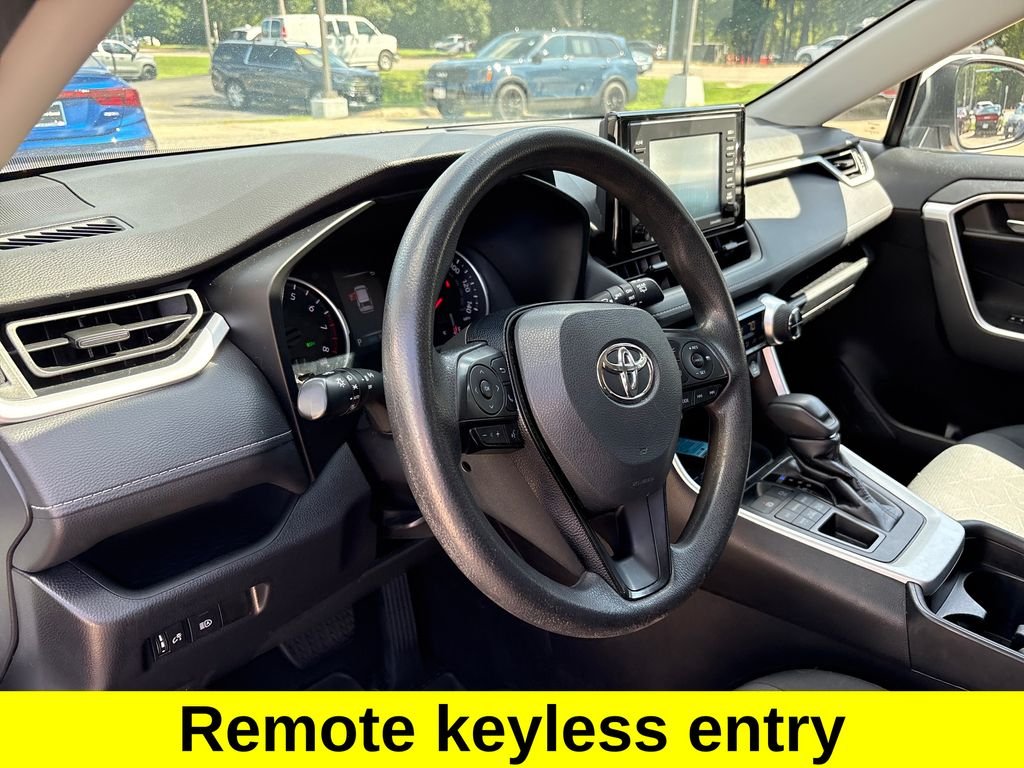 Used 2021 White Toyota XLE image 17
