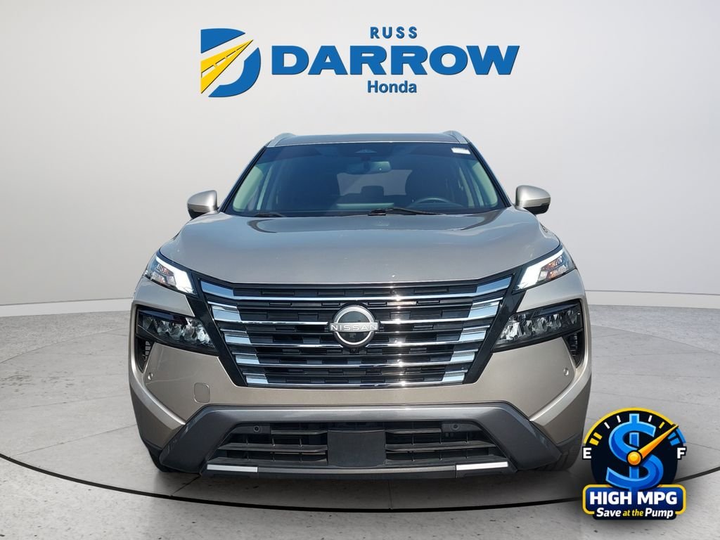 Used 2024 Gold Nissan SL image 8