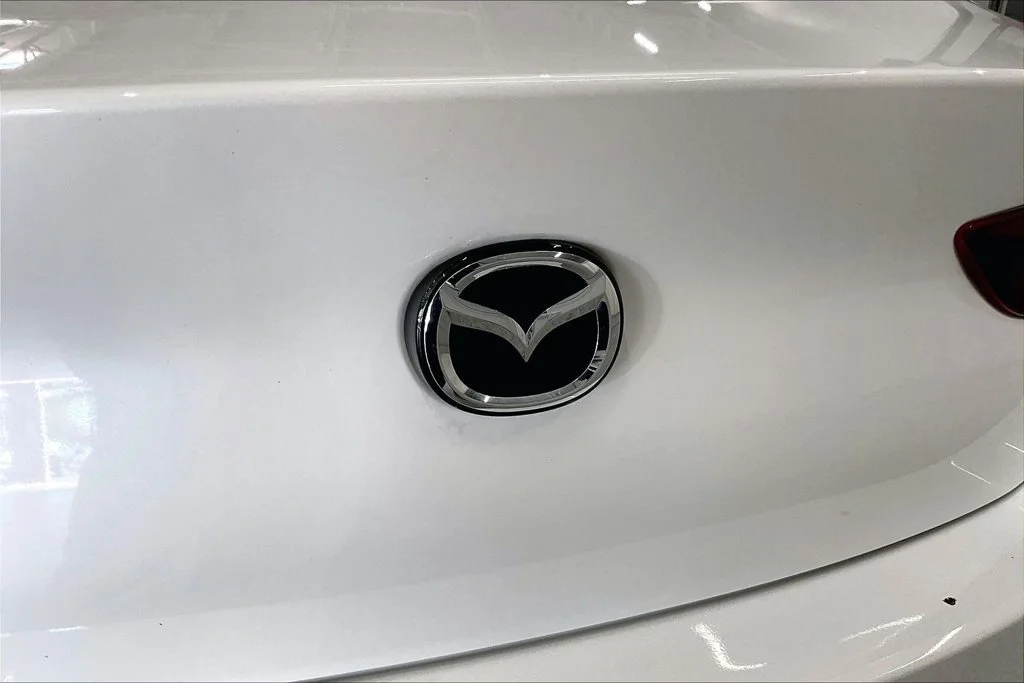 Certified Used 2026 White Mazda 2.5 S image 31